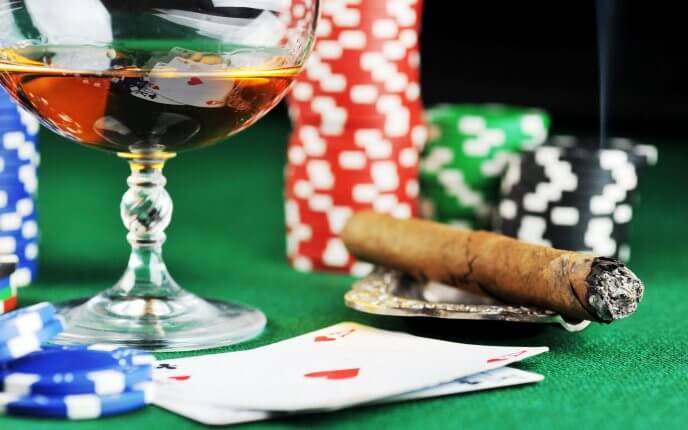 Picture depcicting cigar and poker